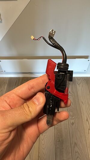 Dyson V11 trigger.jpg