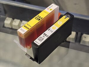 HP ink cartridge 1.jpg