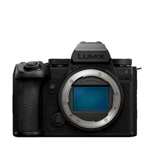 Panasonic Lumix S5mk2x-front.jpg