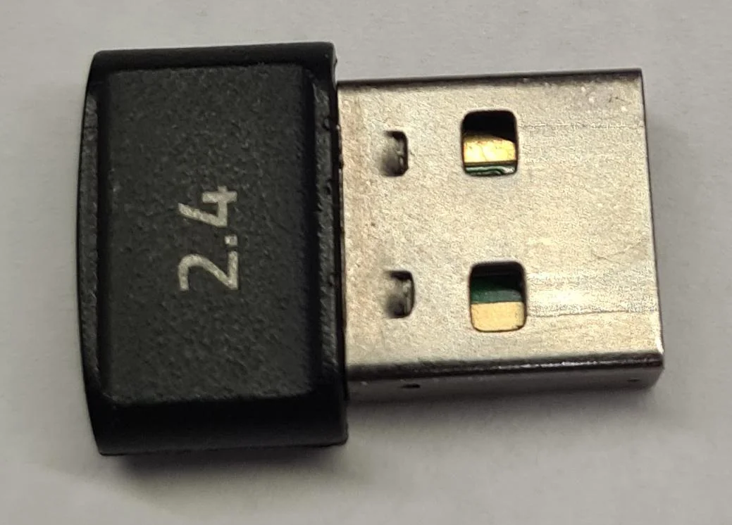 File:Razer-nari-ultimate-dongle-connection-issue-v0-np7yk5efaita1.webp